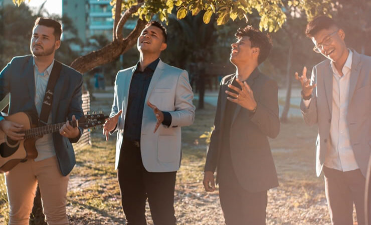 Dupla Gabriel e Felipe estreiam seu primeiro single; ouça “Profetiza no Vale”