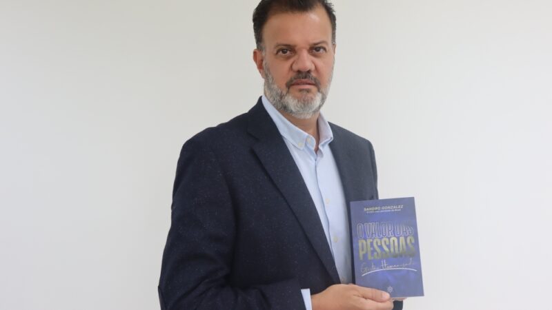 Pastor Sandro Gonzalez lança livro “O Valor das Pessoas”, a respeito da gestão humanizada