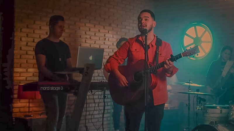 Lucas Araújo lança single inédito “Creio em Ti”, pelo Flame Music