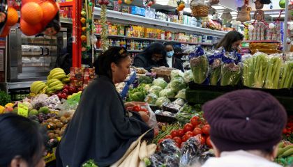 Um em cada quatro britânicos pula refeições por alta de preços, mostra pesquisa