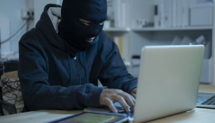Hackers roubam US$ 100 milhões de empresa de criptomoedas dos EUA