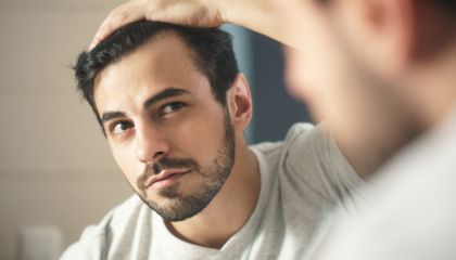 Conheça as principais causas e como tratar a perda de cabelos