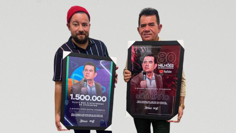 Chagas Sobrinho recebe placa de 80 milhões de visualizações no youtube