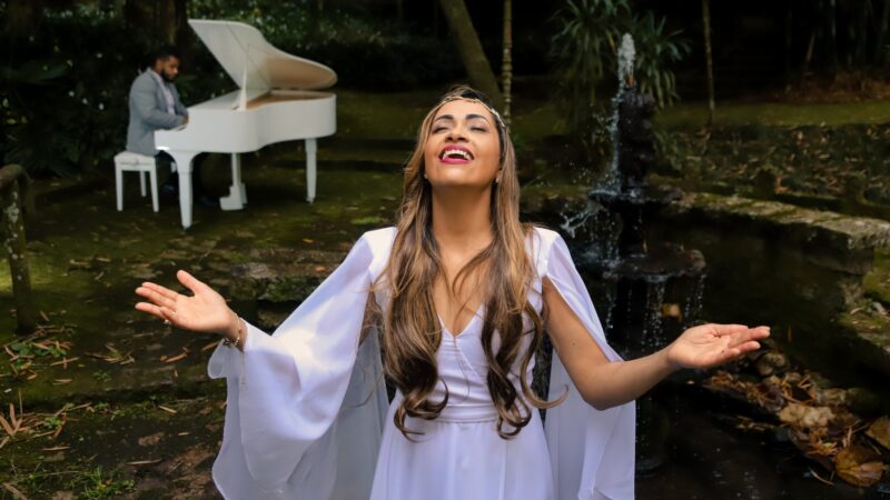 Alessandra Teixeira lança novo single: “Te Amo Espírito Santo”