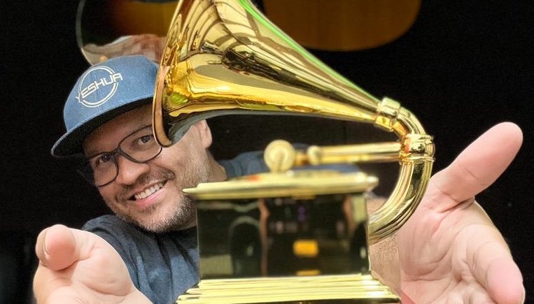 EP “Seguir Teu Coração” garante a Adelso Freire estatueta do Grammy Latino