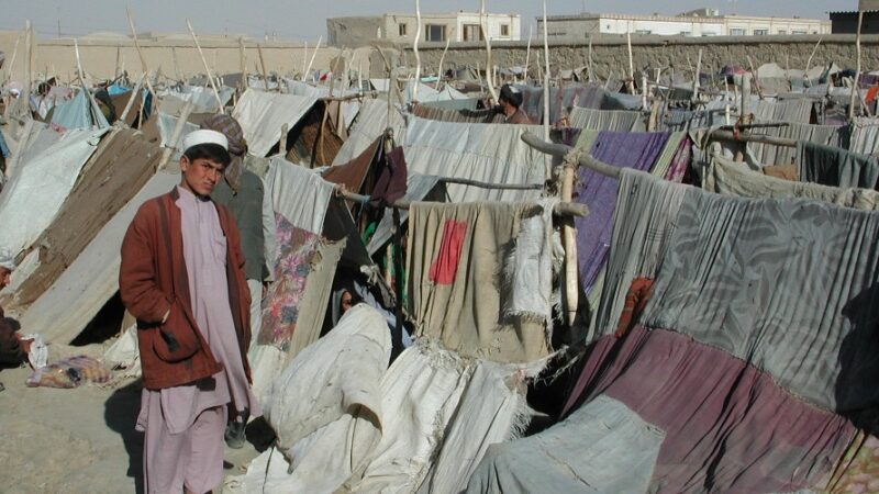 Como vivem os refugiados afegãos?