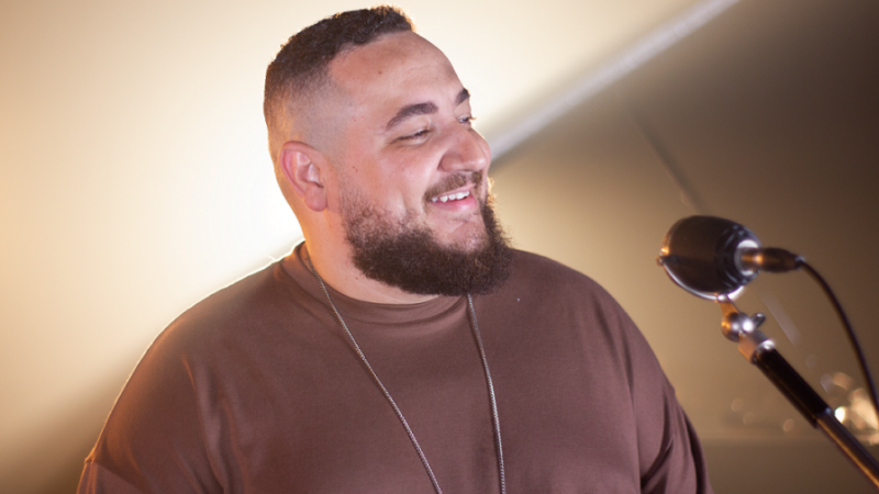 Juan Raposo lança o single autoral “Ainda Te Amo” pela Central Gospel