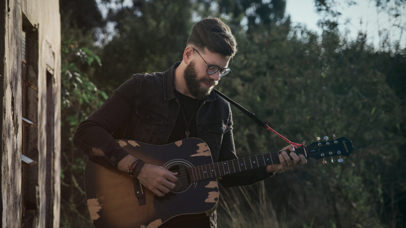 Setedias lança o single indie “Amanhecer”, canção para os que gritam por socorro