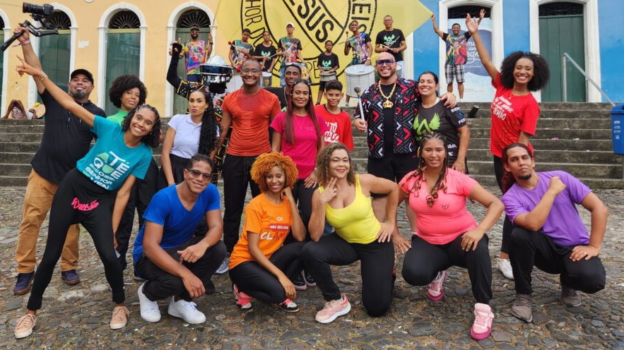 Don Russo, feat. DJ Abençoadão, lança canção gospel para impactar crianças e jovens do Brasil