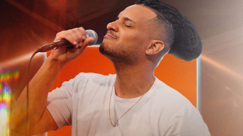 Em seu terceiro lançamento pela Graça Music, Junior Silva canta “Deus da Glória”
