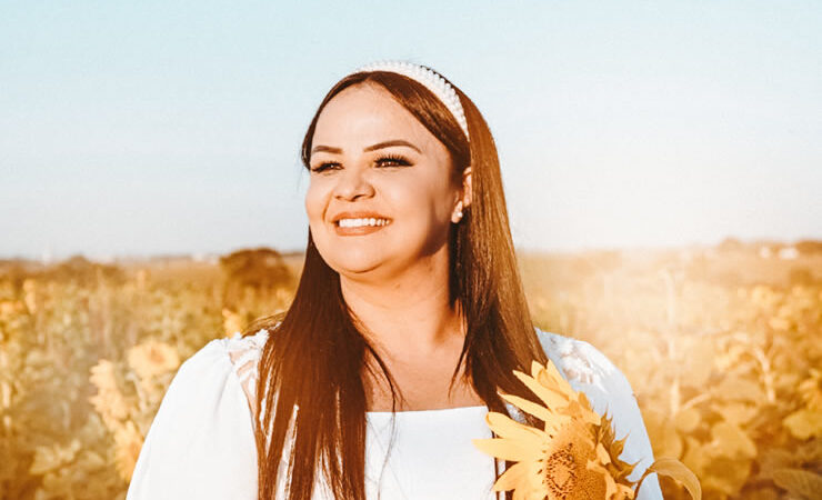 Amanda Ferrari lança seu mais novo single “Como Antes”: Uma poderosa canção de despertamento espiritual para a igreja