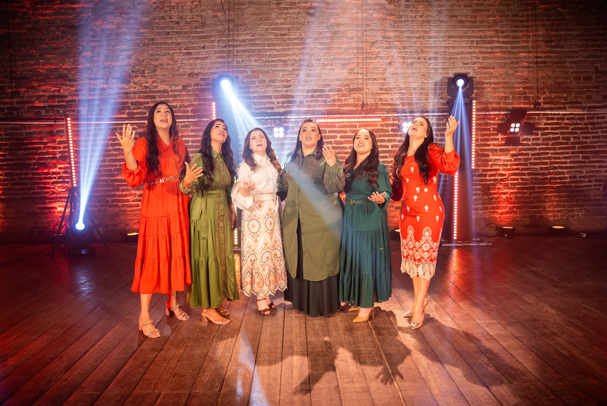  Miriam dos Passos lança “Meu Deus É Grande” em parceria com Cláudia Canção, Steffany, Eliã Oliveira, Rayanne Vanessa e Ruthe Dayanne 