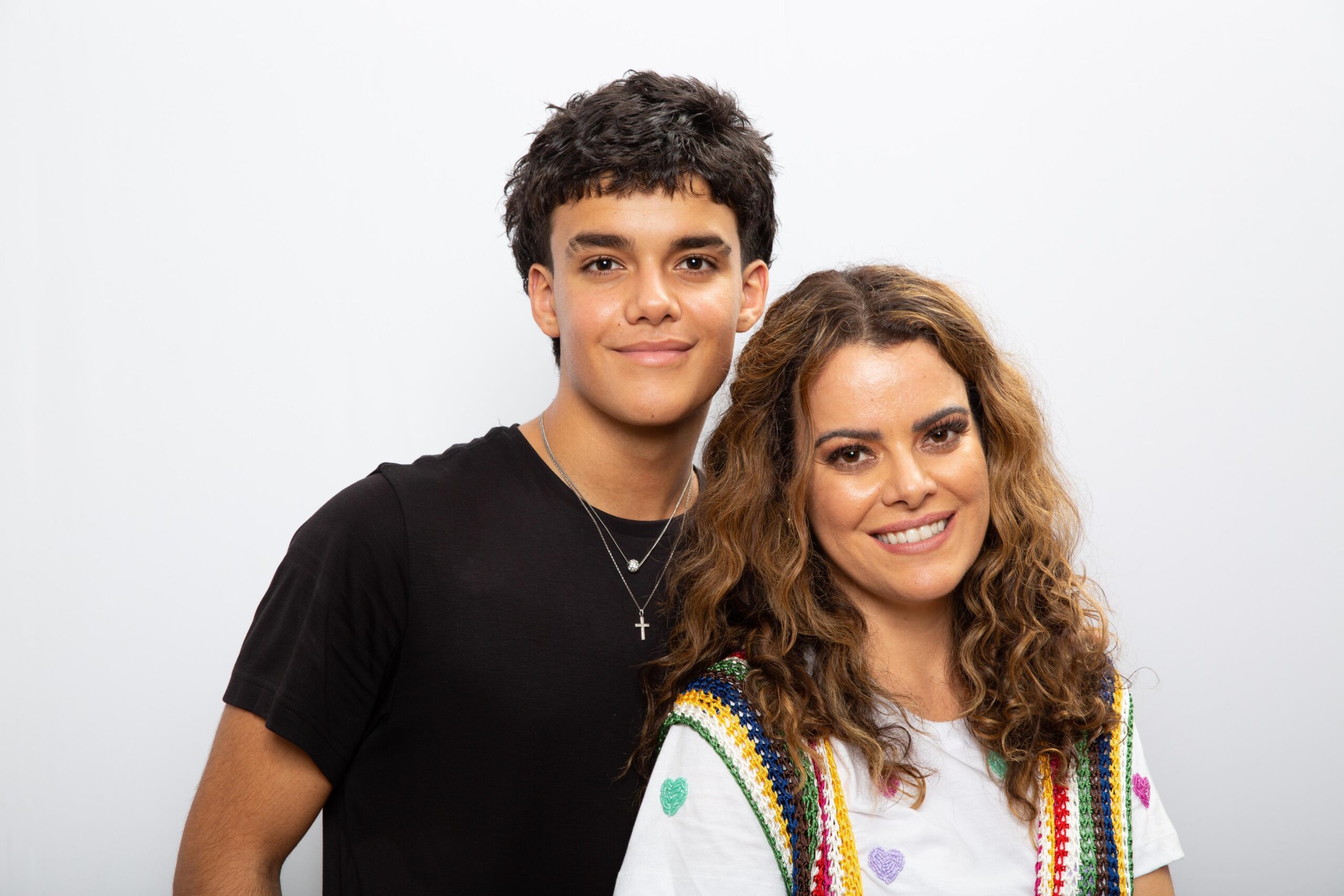 Seguindo os passos da mãe, Isaque Valadão Bessa é a nova aposta no gospel como artista da geração Z