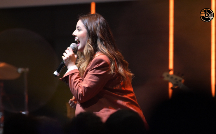 Esther Marcos lança o “Medley Maranata parte 2” – mais um lindo trabalho ao vivo