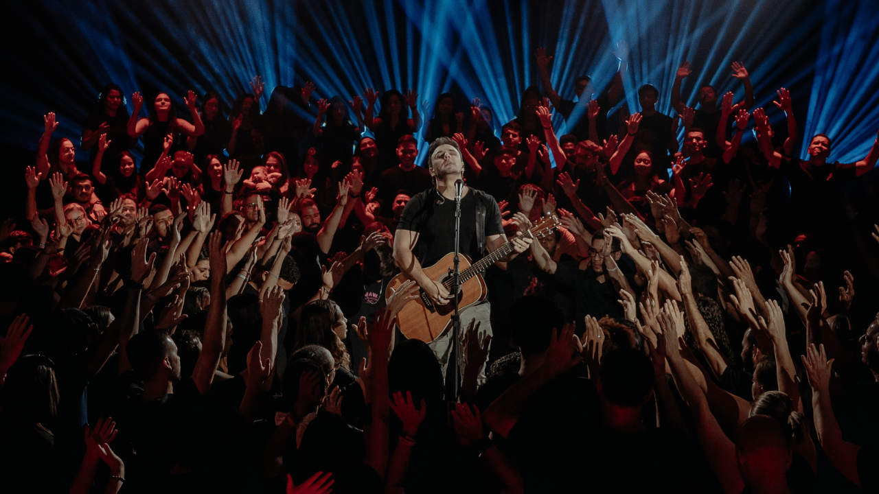 Theo Rubia lança três novos singles que integram o Projeto ‘Voz, Violão e Igreja’