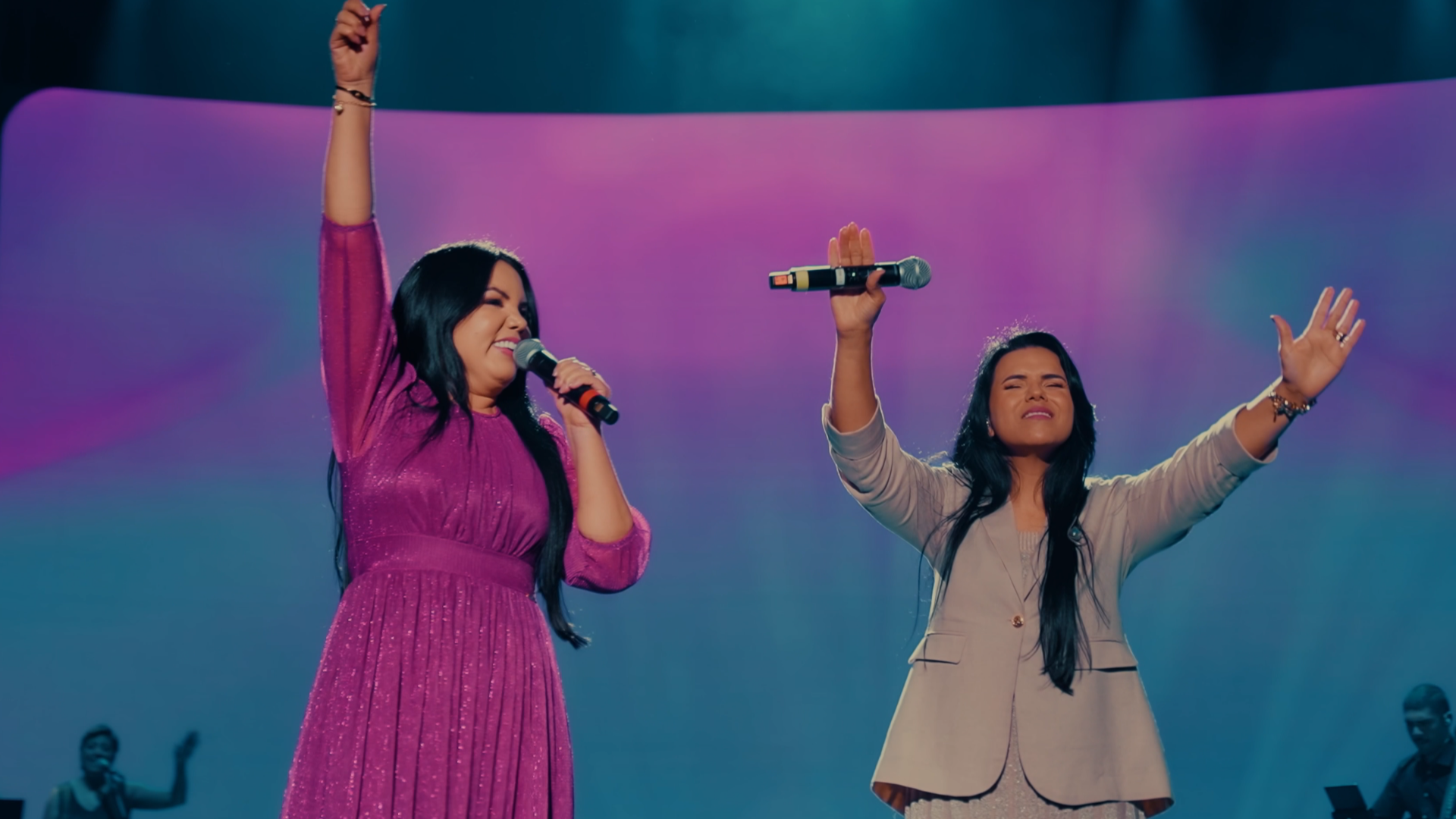 Eliane Fernandes e Antônia Gomes se unem na nova versão do sucesso “Valeu a Pena Esperar”