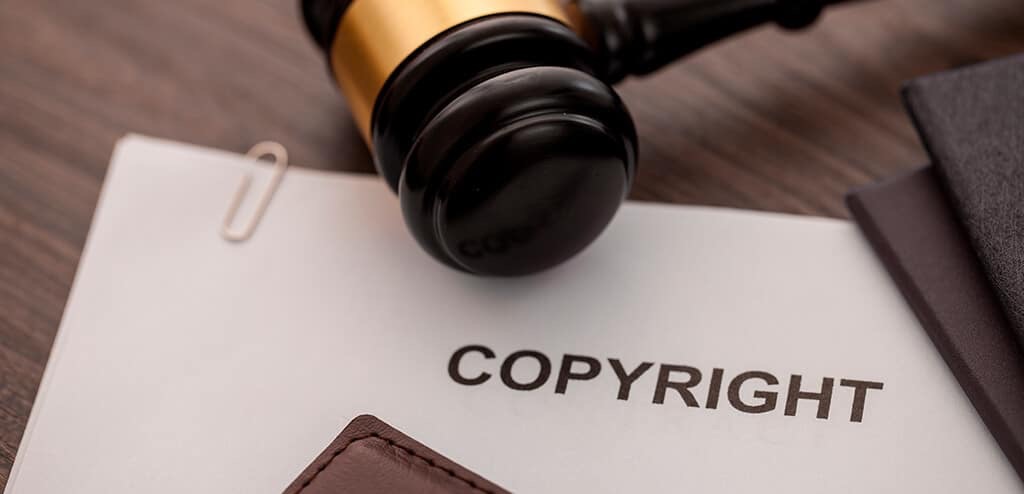 Como deixar o culto online da igreja no YouTube de forma legal: entenda o papel da CCLI, CCS e do ECAD