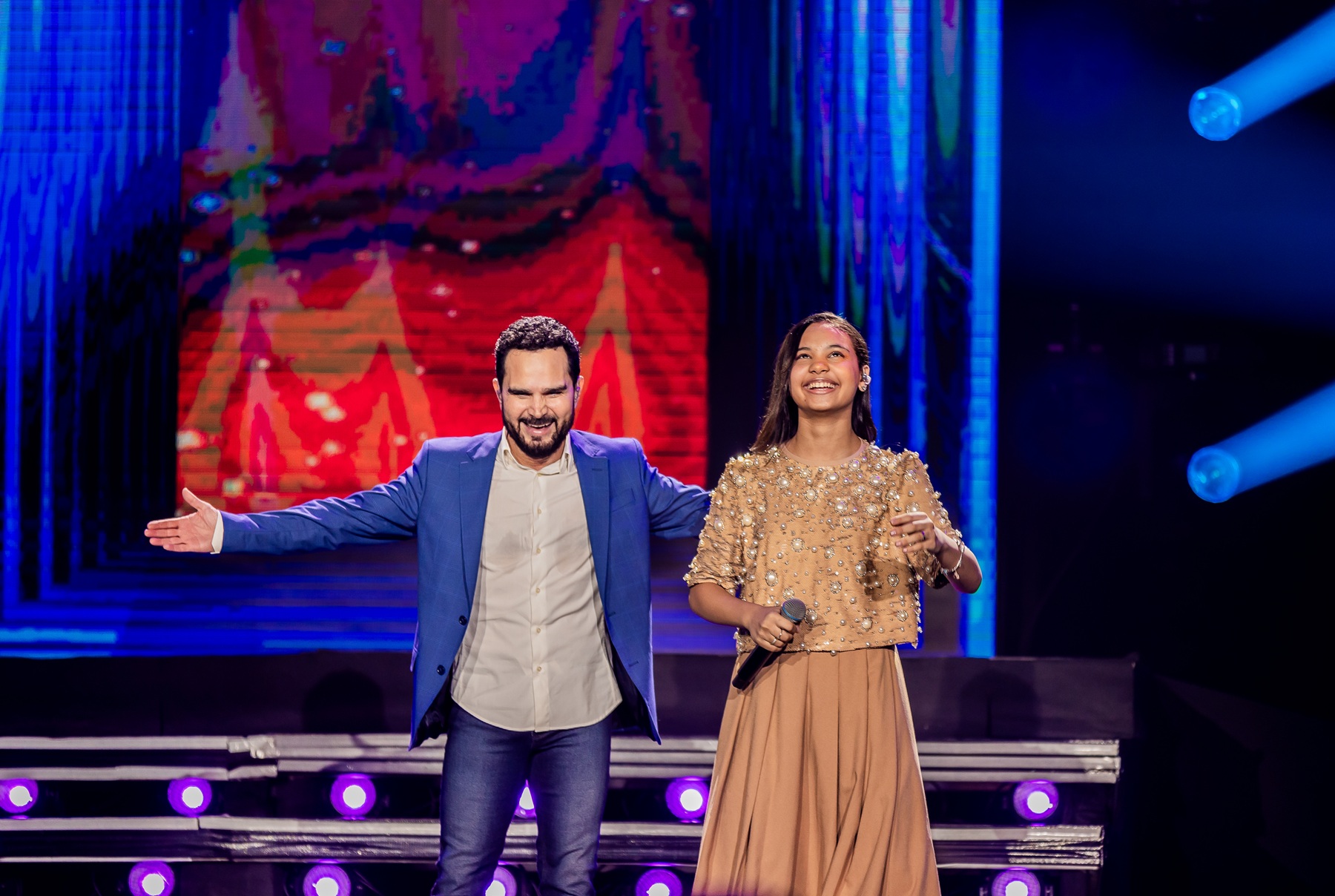 Com Maria Marçal em “Em ti confiarei”, Luciano Camargo lança “Unidos Pela Fé – Volume 2″